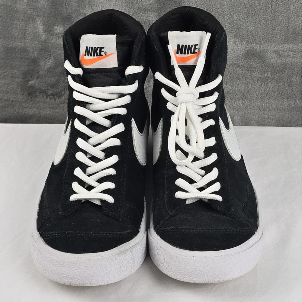 Nike Big Kid's Blazer Mid '77 Suede Black/White-Total Orange (DD3237 002) - 5Y